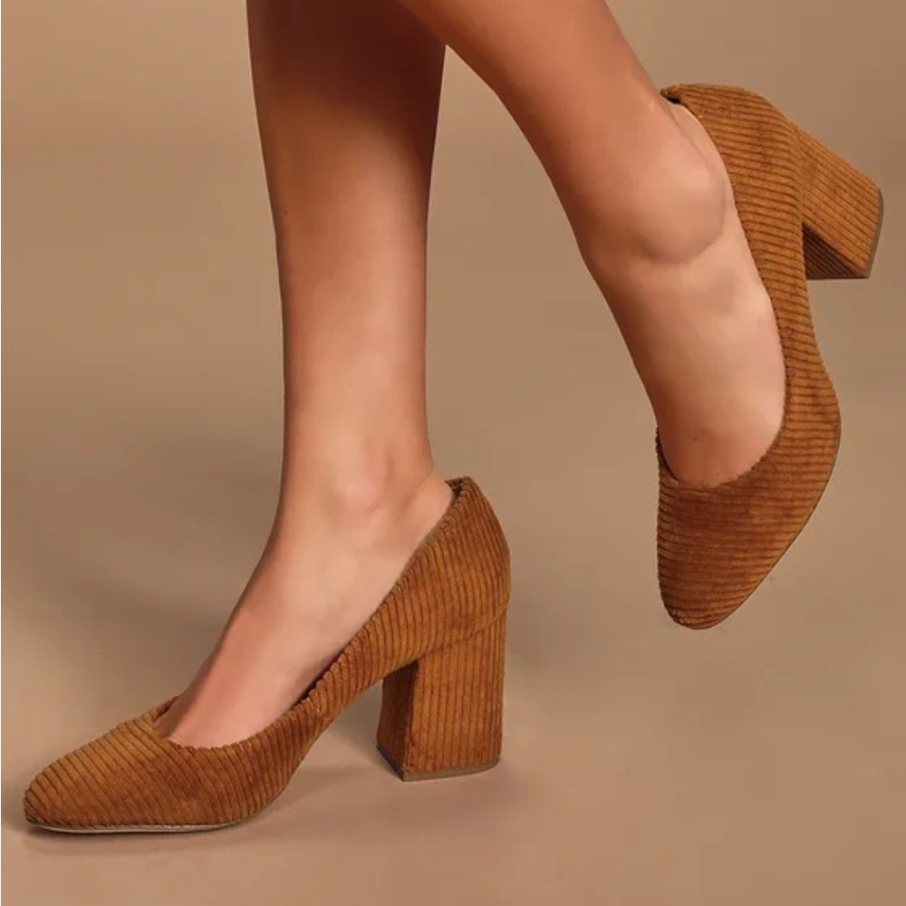Splendid Hector Whiskey Corduroy Pumps